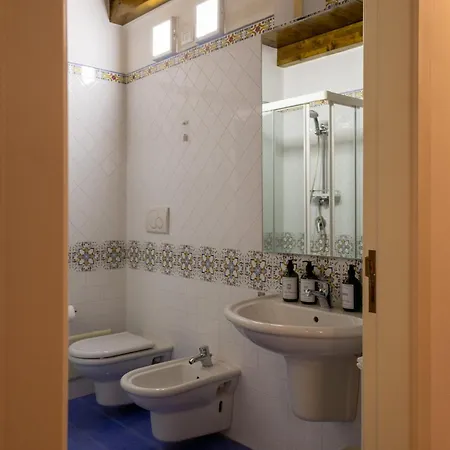 Palazzo Della Contessa - & Breakfast فندق مبيت وإفطار 4*