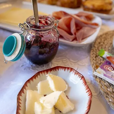 Palazzo Della Contessa - & Breakfast 4* Лечче
